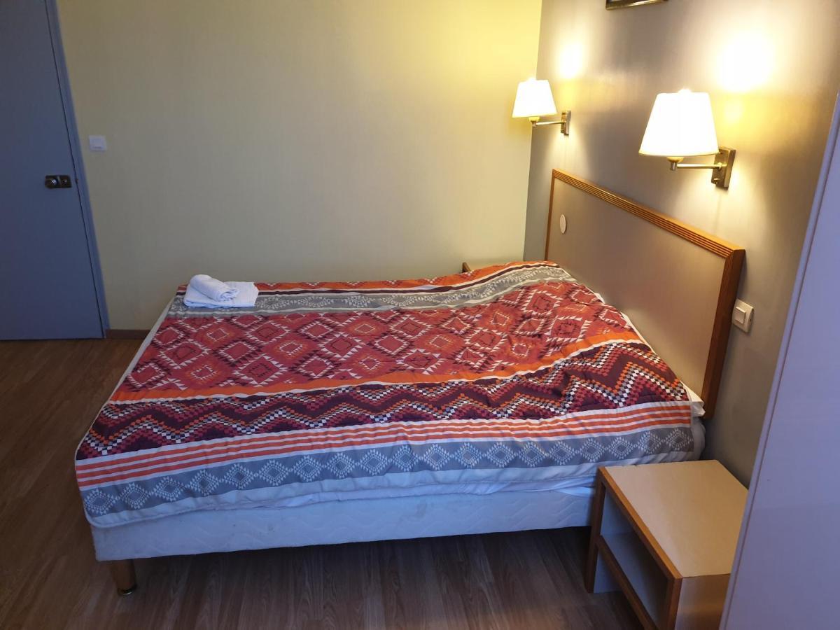 Hotel De La Gare Romans-sur-Isère Kültér fotó