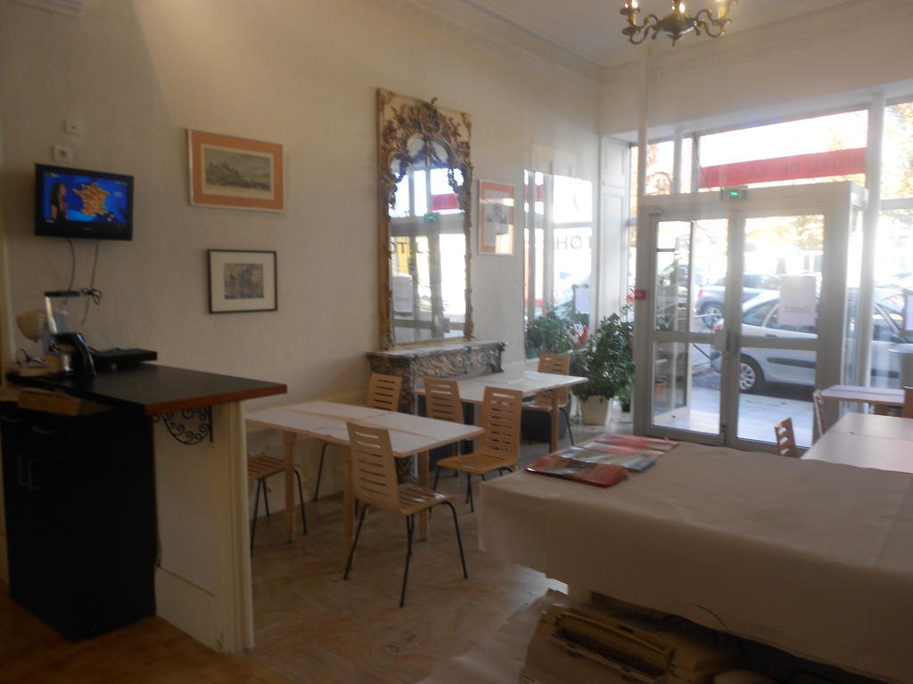Hotel De La Gare Romans-sur-Isère Kültér fotó